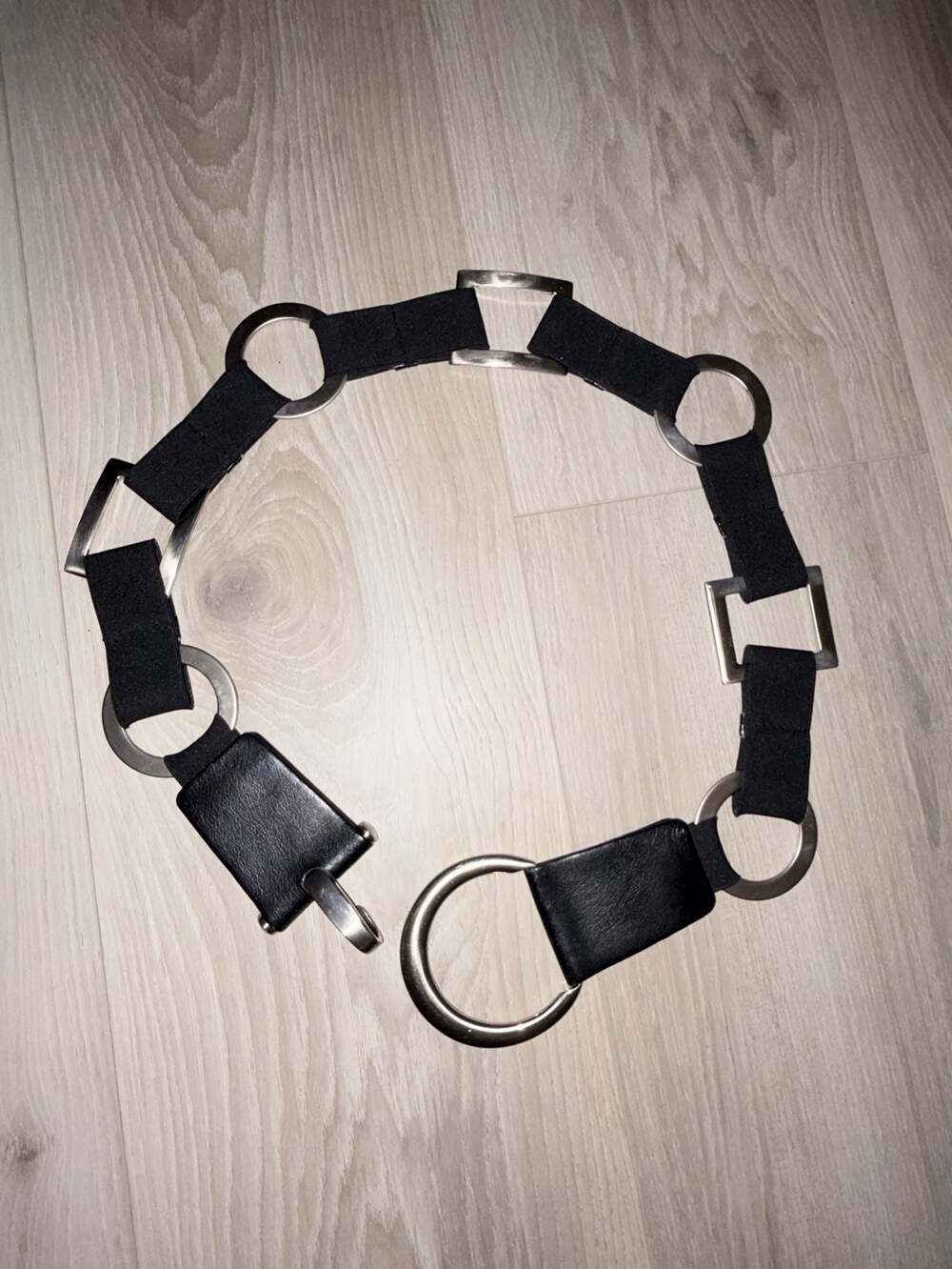 Vintage Suzi Roher Black Leather and Metal Geometric Link Stretch Belt